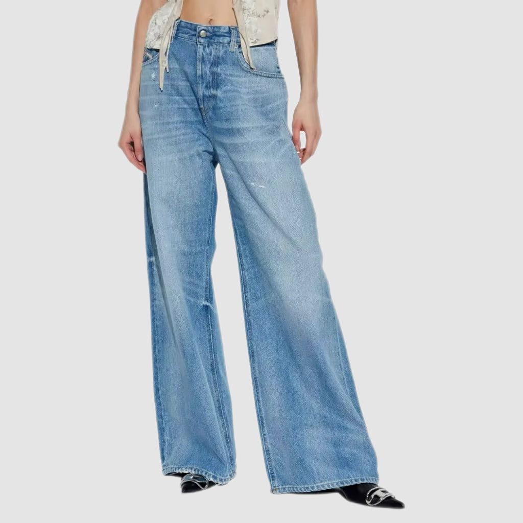 Wide-Leg Light Blue Wash Jeans